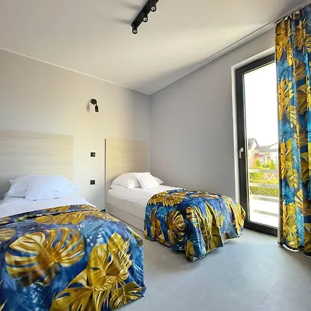 Sara Ii Проживание в семье