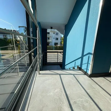 Sara Ii Карвиа