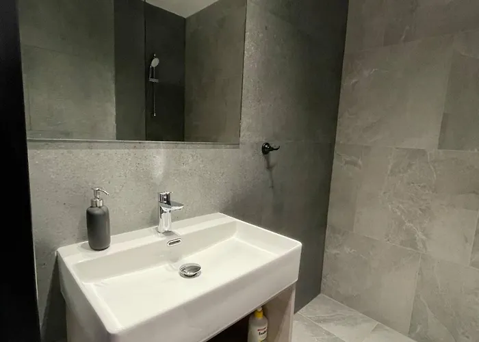 Sara Ii ホームステイ カルビア