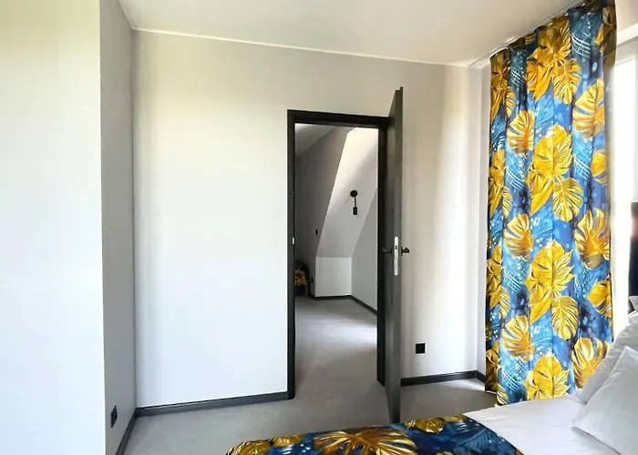 Sara Ii ホームステイ